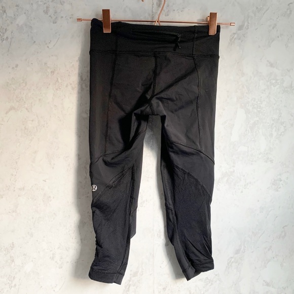 Lululemon Run for Your Life Crop Leggings Black 2 - Picture 2 of 9